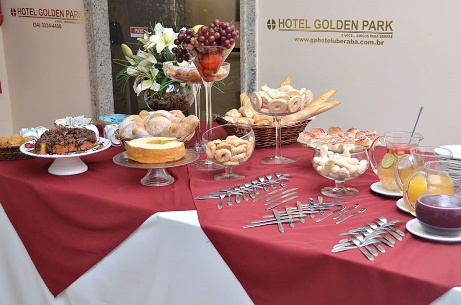 Hotel Golden Park ウベラバ エクステリア 写真