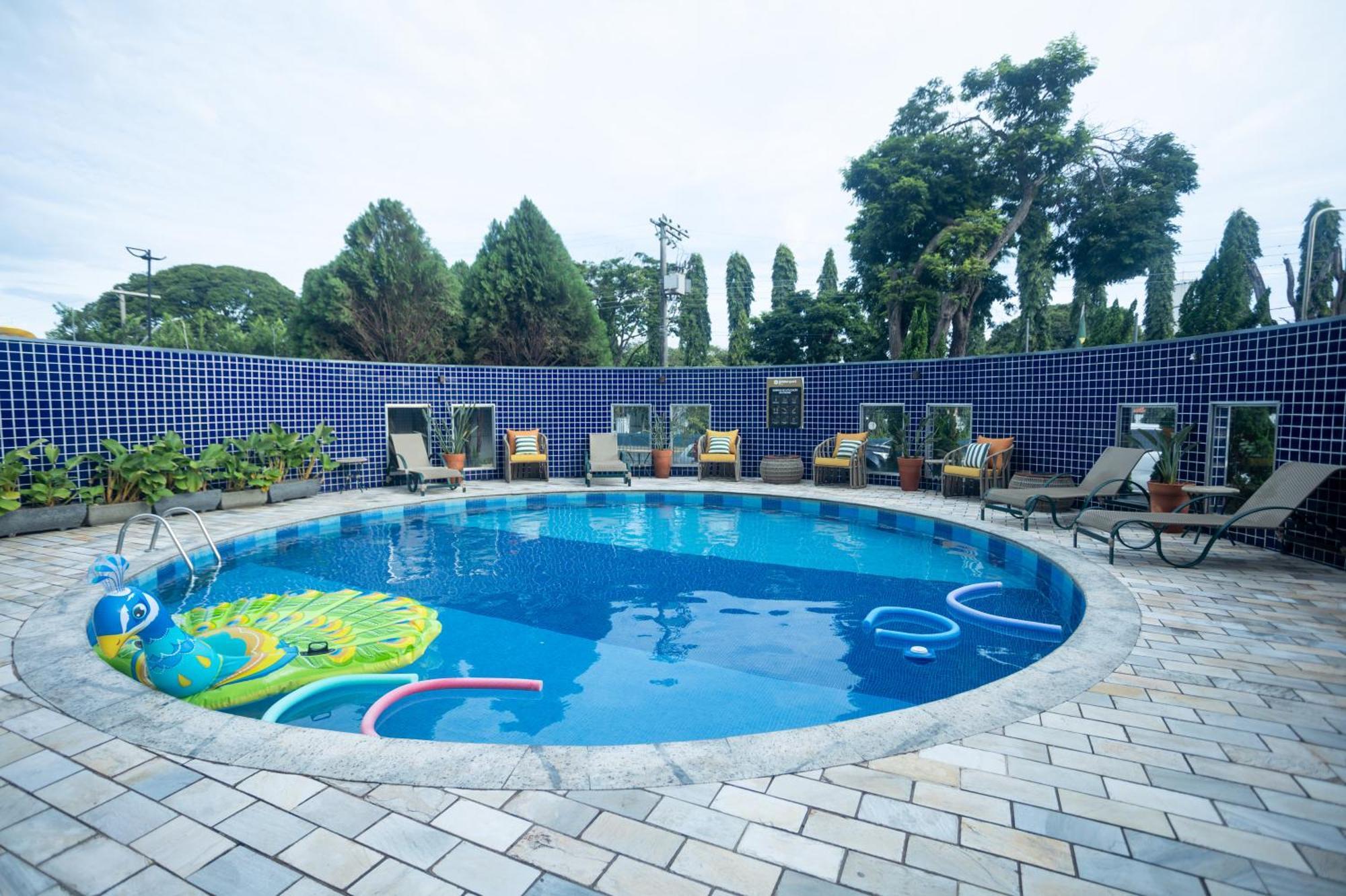Hotel Golden Park Uberaba By Nacional Inn エクステリア 写真